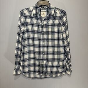 American Eagle Outfitters‎ women's plaid flannel button-up shirt. Size XS